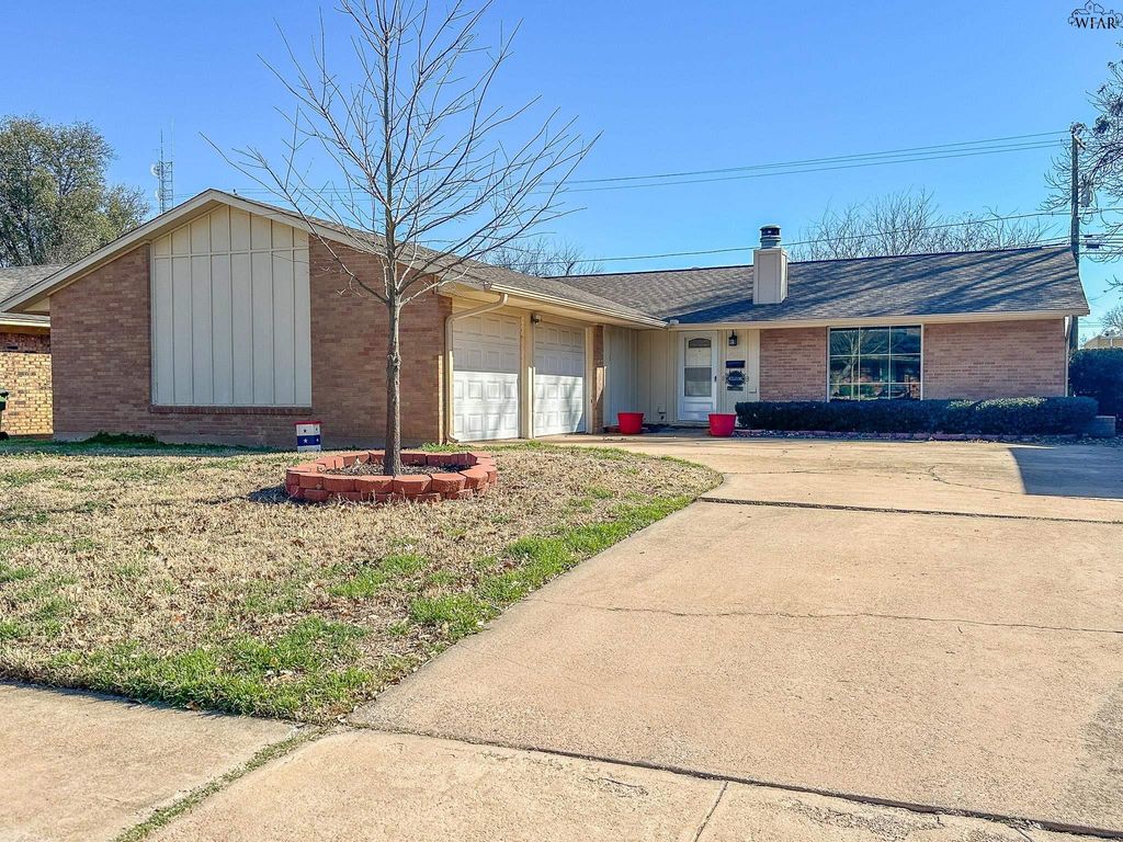 4213 CANBERRA DRIVE, Wichita Falls, TX 76308