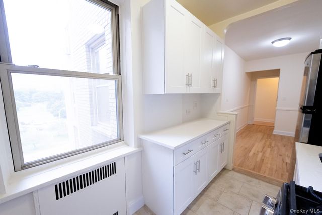 2190 Boston Road 5M, Bronx, NY 10462