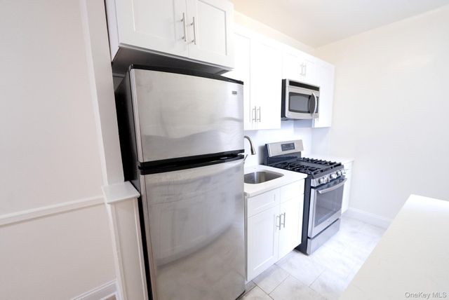 2190 Boston Road 5M, Bronx, NY 10462