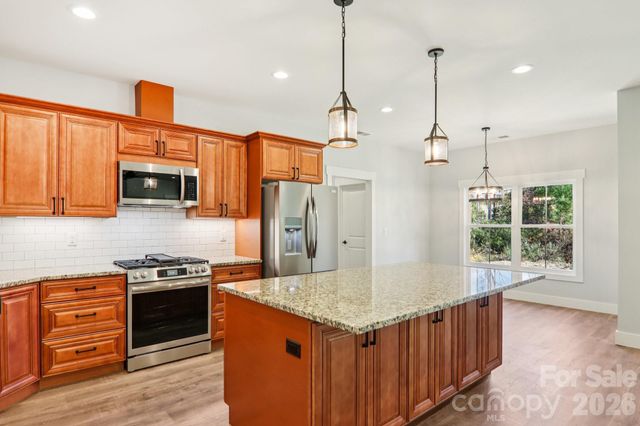 167 Haywood Crossing Drive, Hendersonville, NC 28791