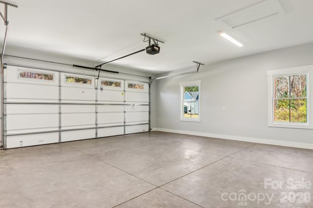 167 Haywood Crossing Drive, Hendersonville, NC 28791