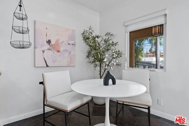 1659 Ellsmere Avenue, Los Angeles, CA 90019