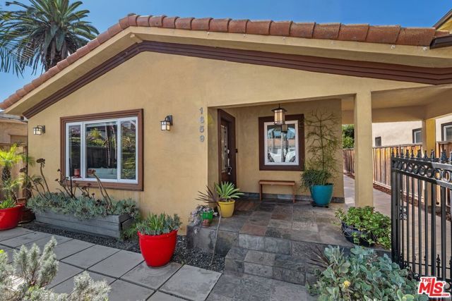 1659 Ellsmere Avenue, Los Angeles, CA 90019