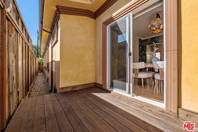 1659 Ellsmere Avenue, Los Angeles, CA 90019