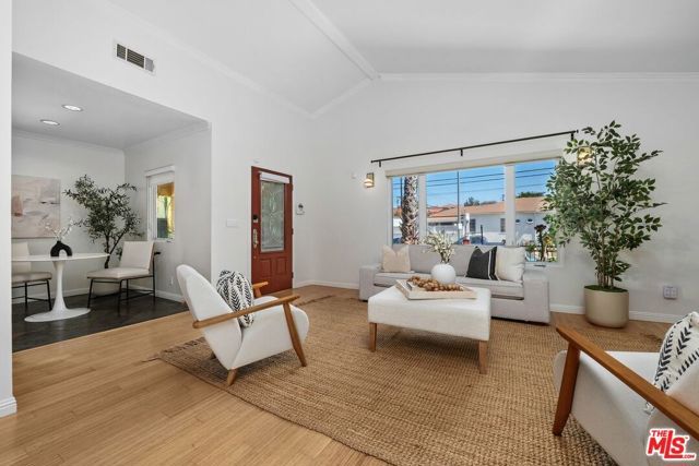 1659 Ellsmere Avenue, Los Angeles, CA 90019