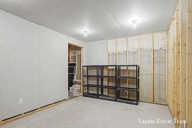 16740 24th Avenue, Coopersville, MI 49404