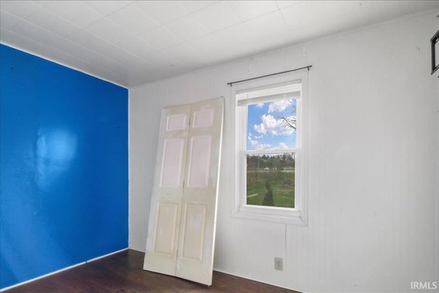 907 E Locust Street, Fort Branch, IN 47648