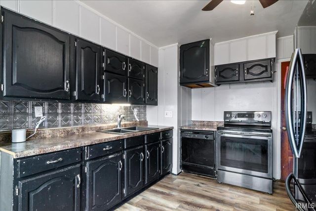 907 E Locust Street, Fort Branch, IN 47648