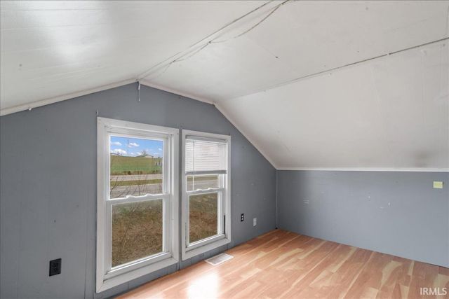 907 E Locust Street, Fort Branch, IN 47648