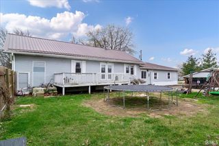 907 E Locust Street, Fort Branch, IN 47648