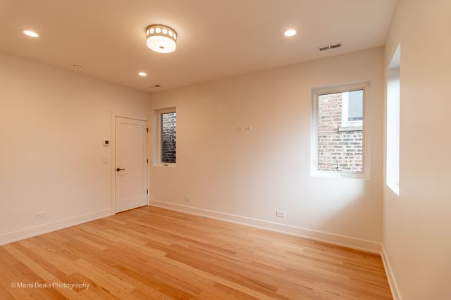 6537 S Rhodes Avenue, Chicago, IL 60637