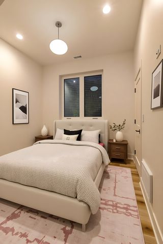 6537 S Rhodes Avenue, Chicago, IL 60637