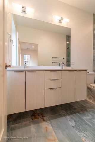 6537 S Rhodes Avenue, Chicago, IL 60637