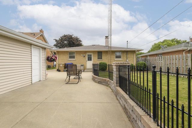 1521 25th STREET, Kenosha, WI 53140