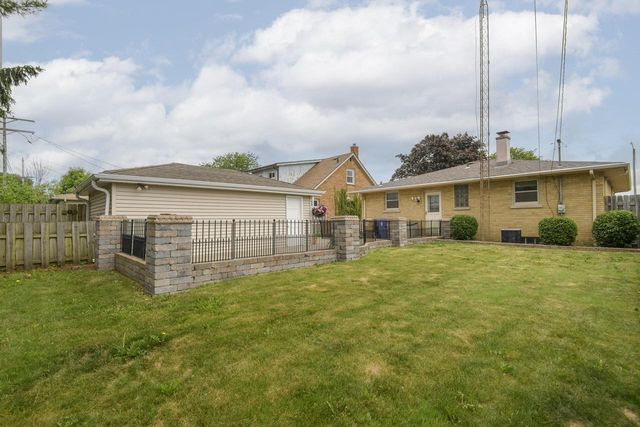 1521 25th STREET, Kenosha, WI 53140