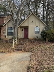 871 Brandy Oaks Lane, Stone Mountain, GA 30088