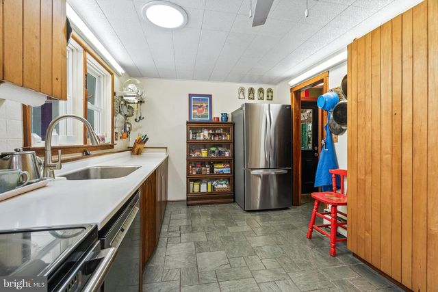 1108 HOFFMASTER RD, Knoxville, MD 21758