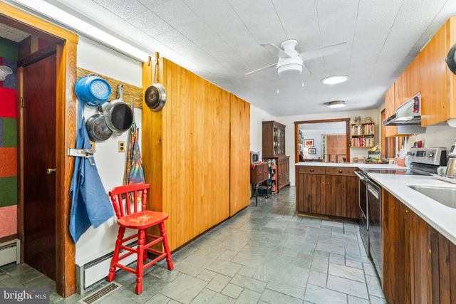 1108 HOFFMASTER RD, Knoxville, MD 21758