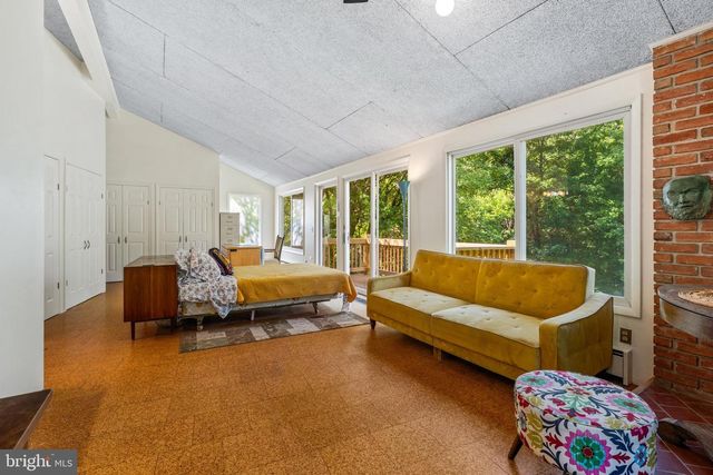 1108 HOFFMASTER RD, Knoxville, MD 21758