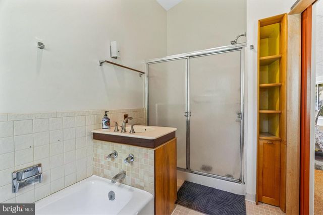 1108 HOFFMASTER RD, Knoxville, MD 21758