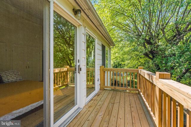 1108 HOFFMASTER RD, Knoxville, MD 21758