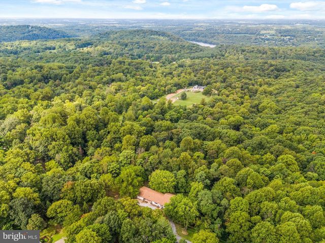 1108 HOFFMASTER RD, Knoxville, MD 21758