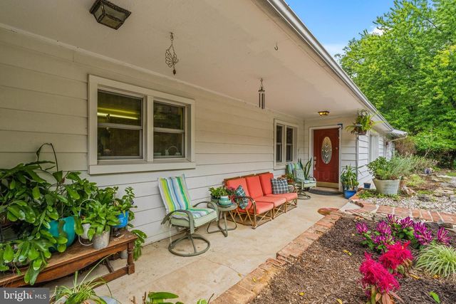 1108 HOFFMASTER RD, Knoxville, MD 21758