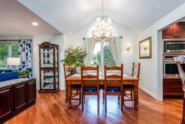 1 Woods Edge Lane, Mashpee, MA 02649