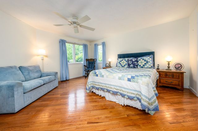 1 Woods Edge Lane, Mashpee, MA 02649