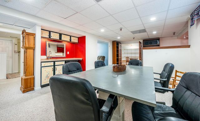 1 Woods Edge Lane, Mashpee, MA 02649