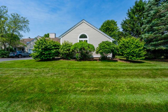 1 Woods Edge Lane, Mashpee, MA 02649