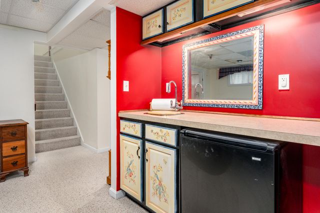 1 Woods Edge Lane, Mashpee, MA 02649