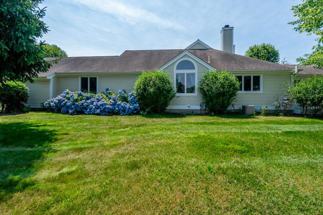 1 Woods Edge Lane, Mashpee, MA 02649