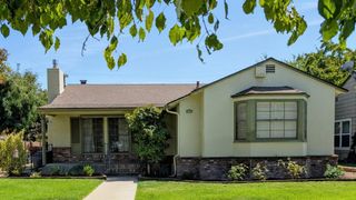 238 E Brown Avenue, Fresno, CA 93704