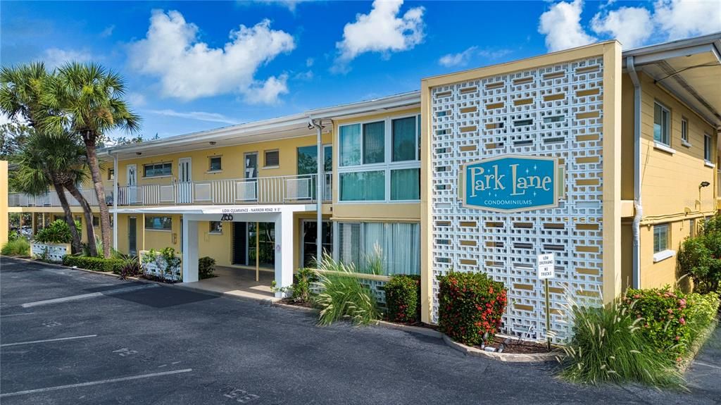 2155 WOOD STREET 6A, Sarasota, FL 34237
