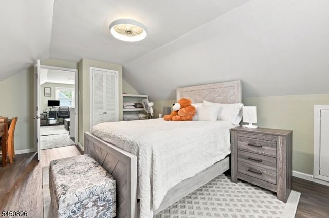 1204 Wheatsheaf Rd, Roselle Boro, NJ 07203
