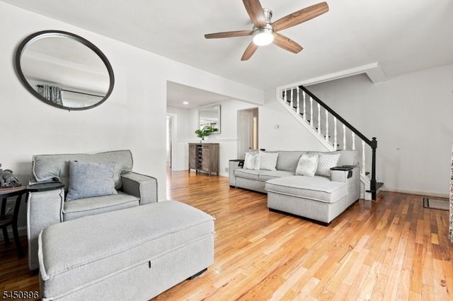 1204 Wheatsheaf Rd, Roselle Boro, NJ 07203