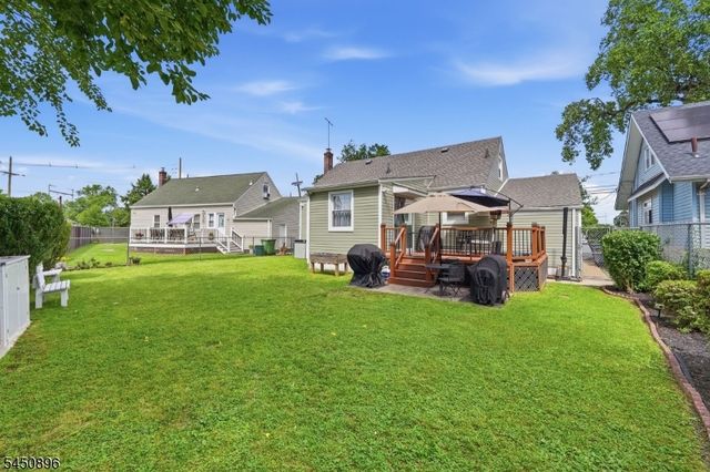 1204 Wheatsheaf Rd, Roselle Boro, NJ 07203