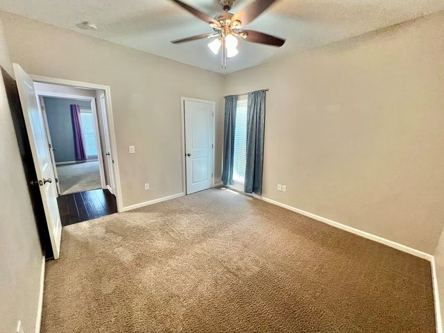 102 Middlebury Court, Dothan, AL 36301