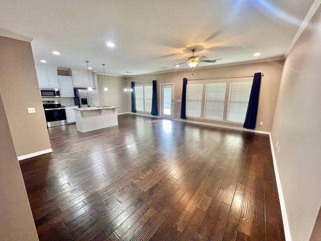 102 Middlebury Court, Dothan, AL 36301
