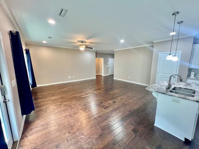102 Middlebury Court, Dothan, AL 36301