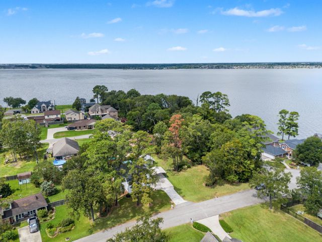 3731 Indian Mound Trail, Crosby, TX 77532