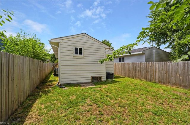 724 Hemlock AVE, Hampton, VA 23661