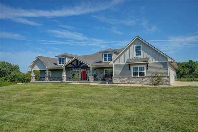 12714 S Harris Road, Greenwood, MO 64034