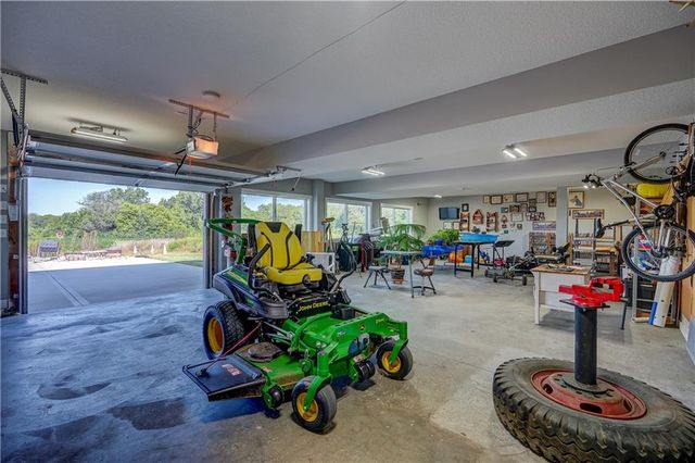 12714 S Harris Road, Greenwood, MO 64034