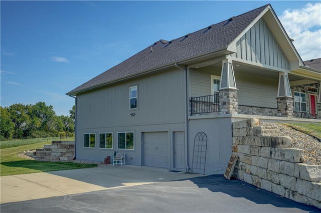 12714 S Harris Road, Greenwood, MO 64034