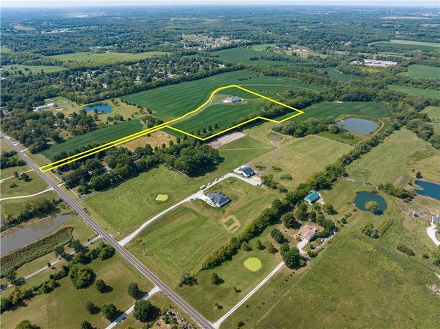 12714 S Harris Road, Greenwood, MO 64034