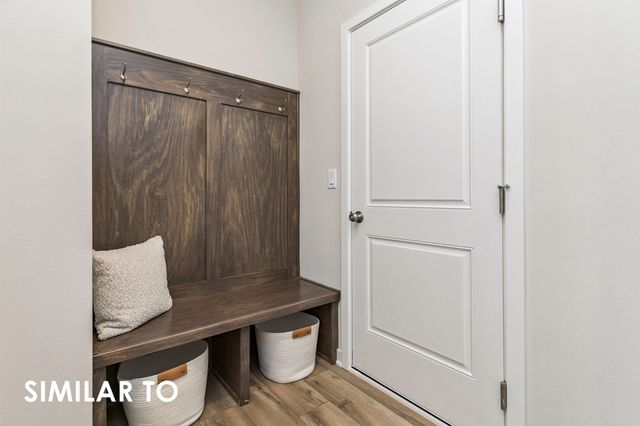 710 NE Crossing Oaks Drive, Ankeny, IA 50021