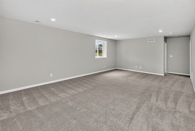 710 NE Crossing Oaks Drive, Ankeny, IA 50021