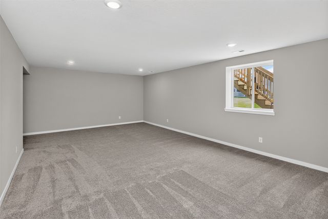 710 NE Crossing Oaks Drive, Ankeny, IA 50021